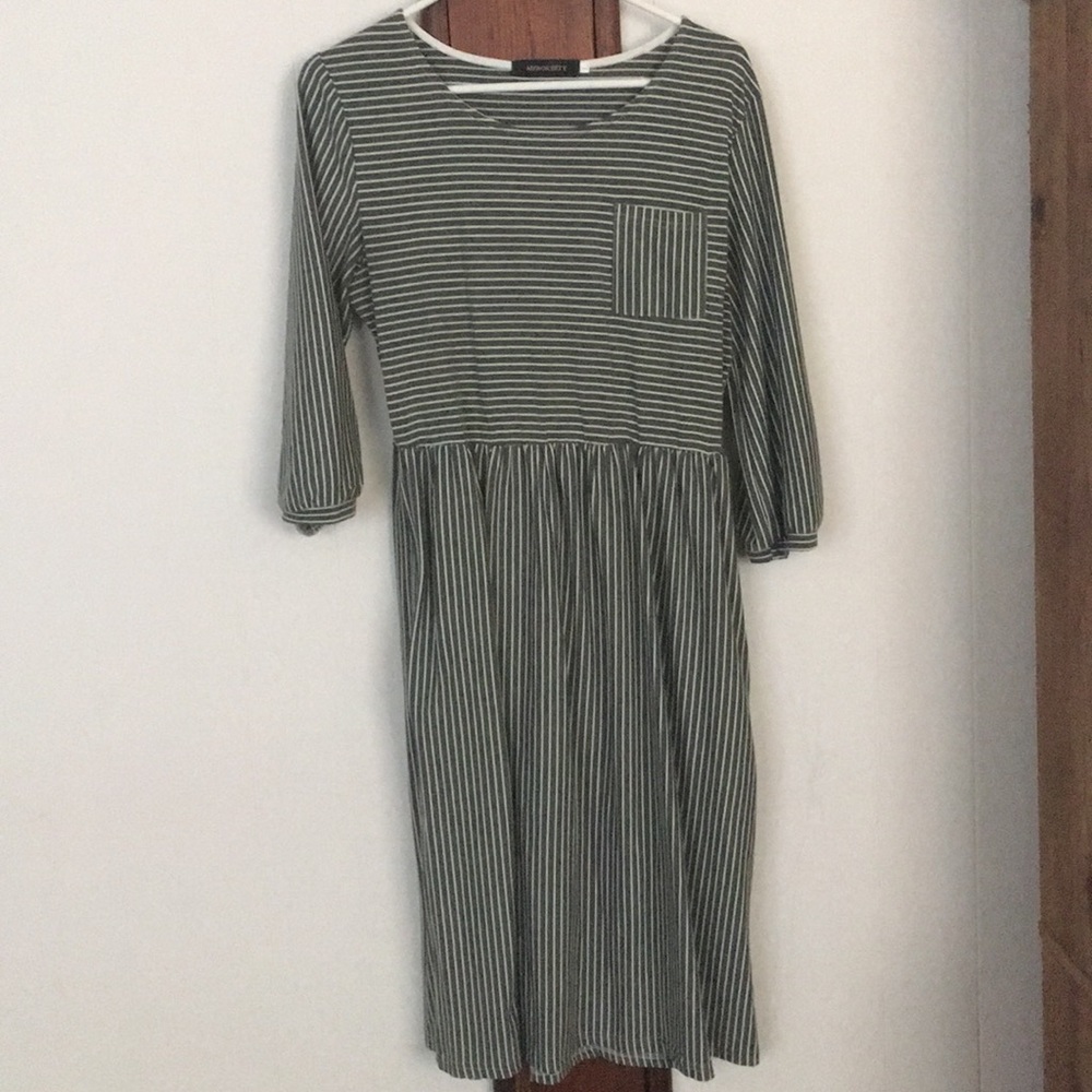 NWOT striped midi dress